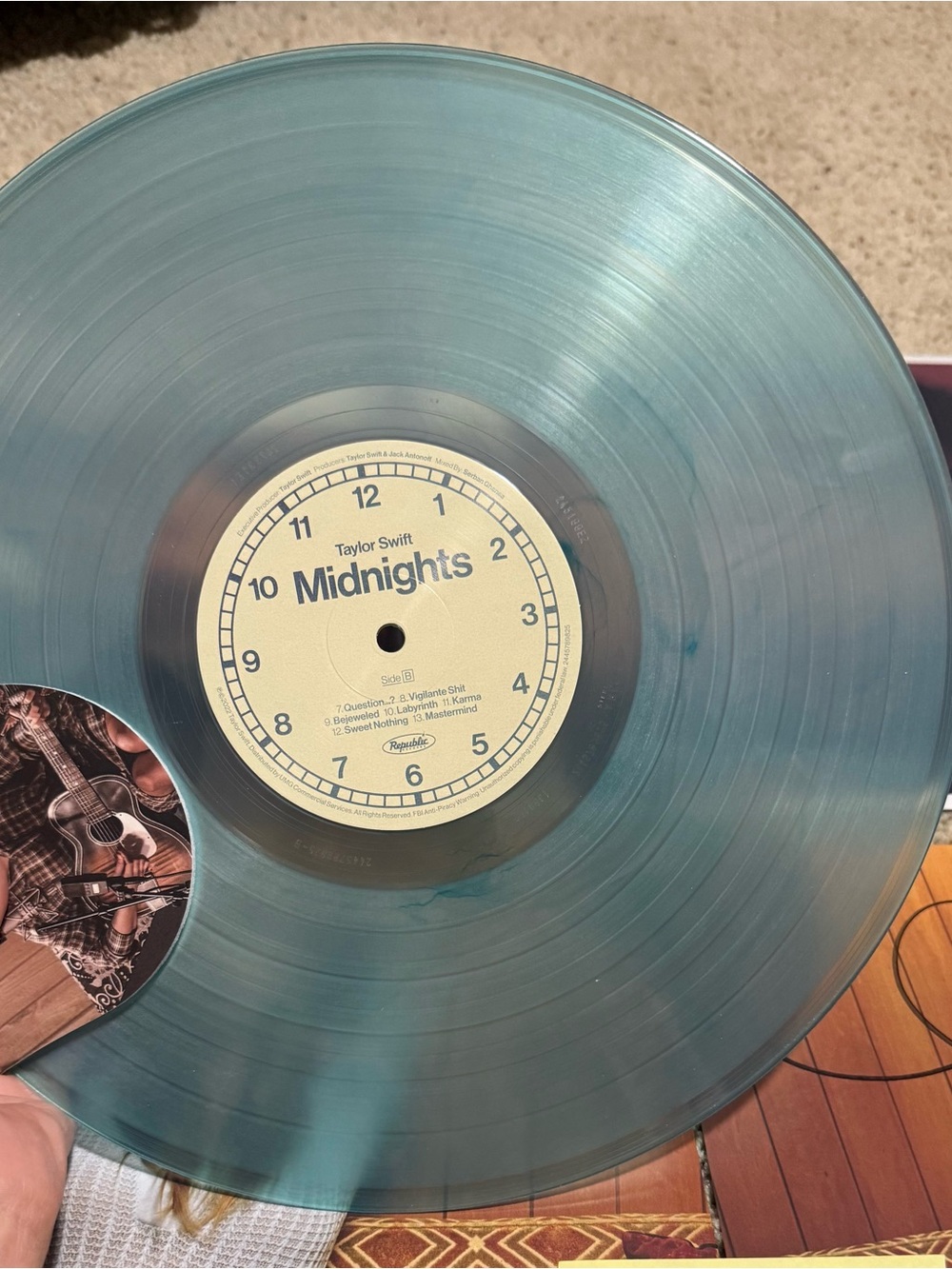 Taylor Swift Moonstone Blue marbled signed limited edition "Midnights" Vinyl - Picture 6 of 12